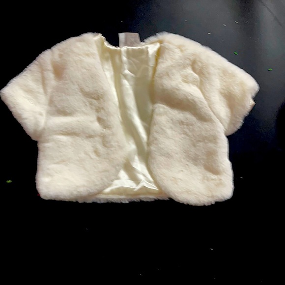 Faux Fur cover up - Picture 1 of 2